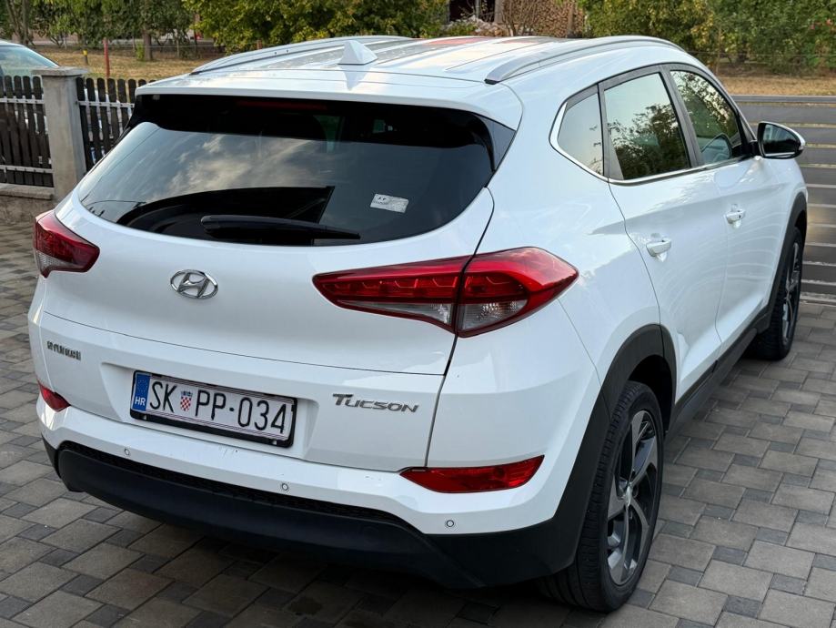 Hyundai Tucson 1,7 CRDi, fotografija 8