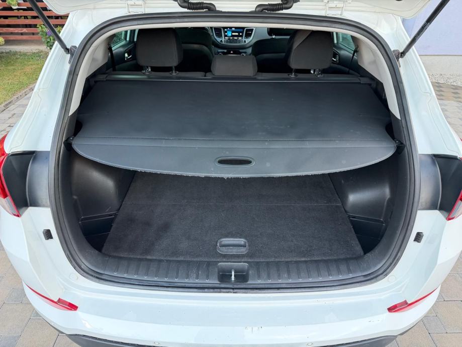 Hyundai Tucson 1,7 CRDi, fotografija 19