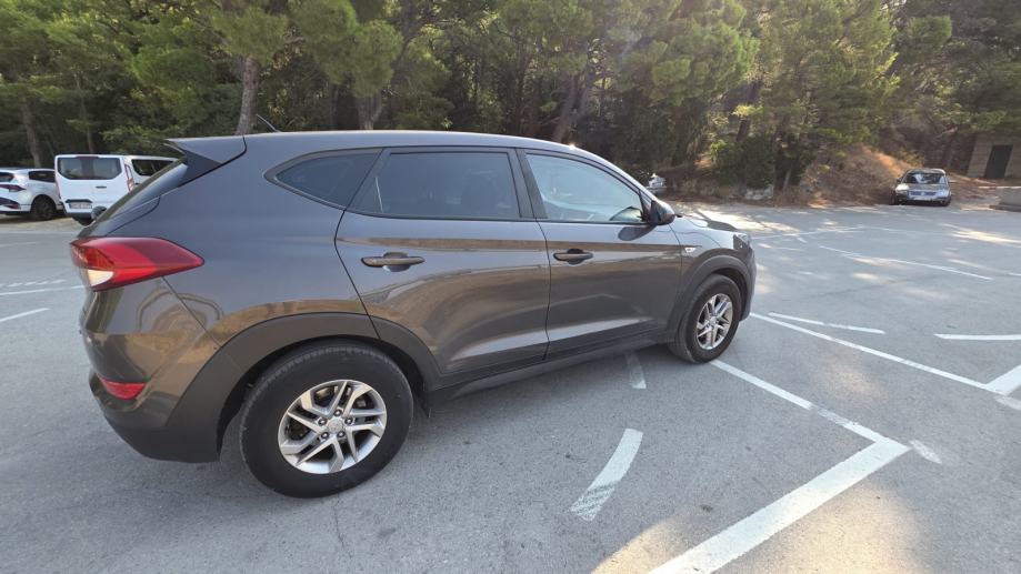 Hyundai Tucson 1.7 CRDi, fotografija 6