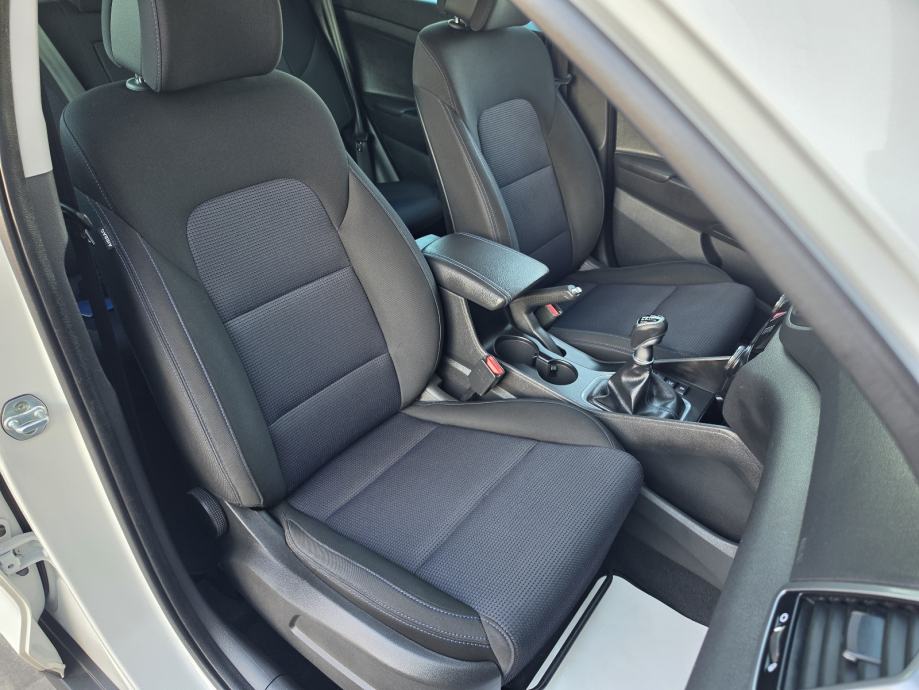 Hyundai Tucson 1.7 CRDi STYLE NAVI KAMERA LED **GARANCIJA**, fotografija 14