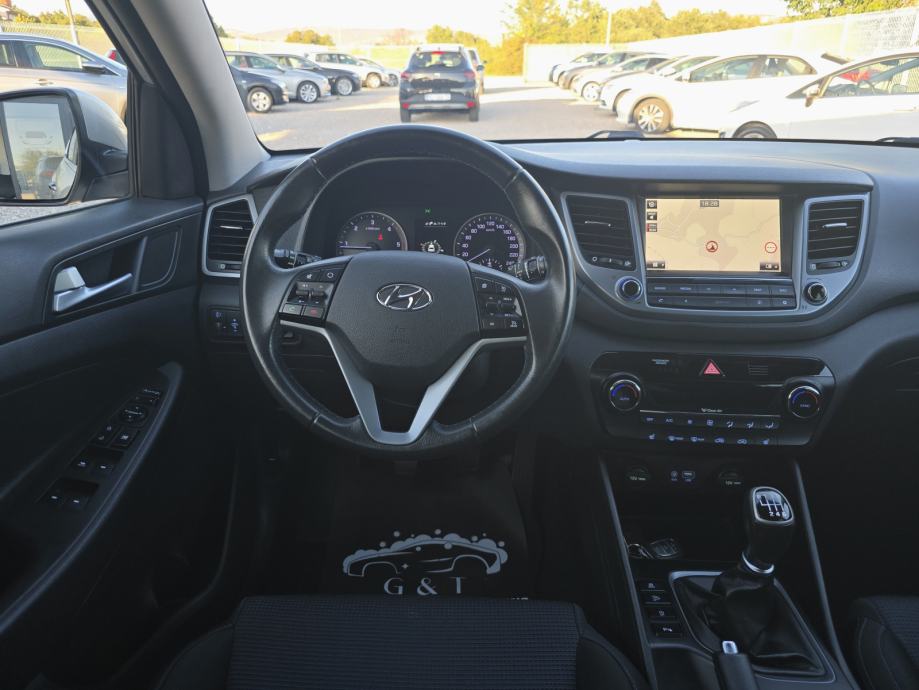 Hyundai Tucson 1.7 CRDi XPOSSIBLE 1. Vlasnik, servisiran PERFEKTAN!, fotografija 17