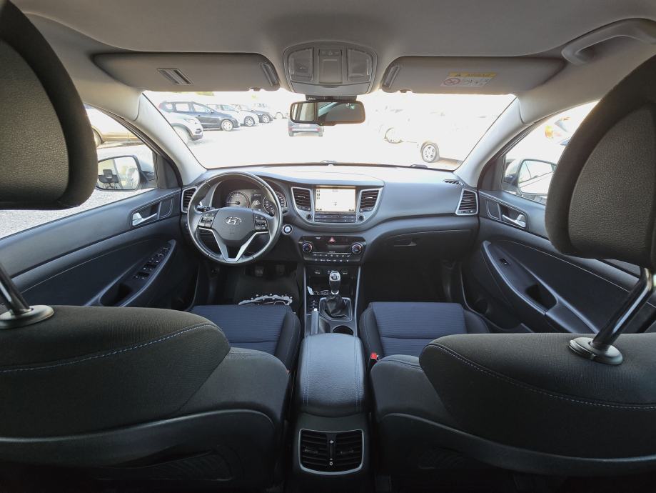 Hyundai Tucson 1.7 CRDi XPOSSIBLE 1. Vlasnik, servisiran PERFEKTAN!, fotografija 15