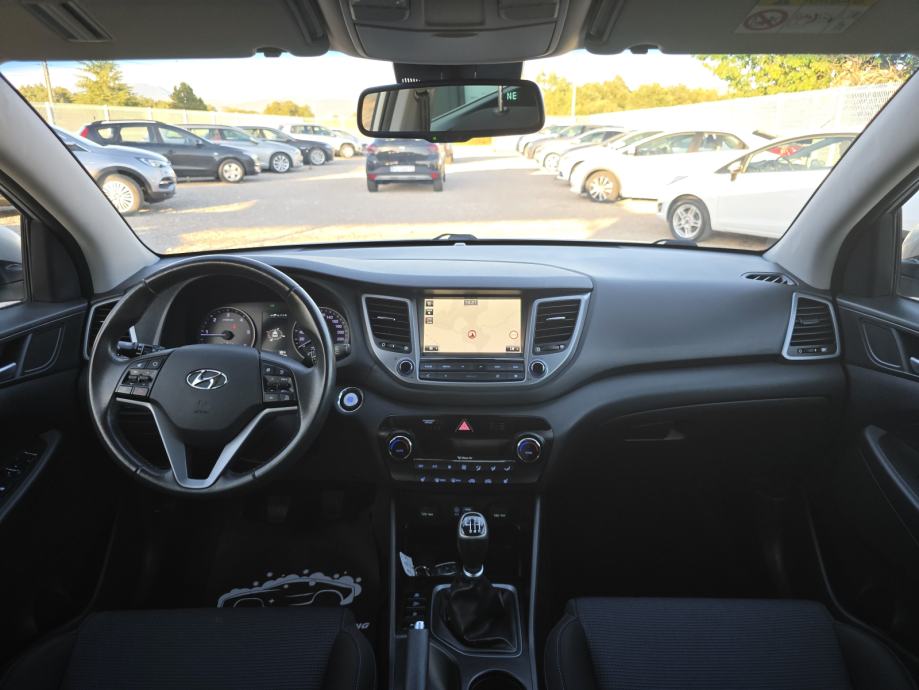 Hyundai Tucson 1.7 CRDi XPOSSIBLE 1. Vlasnik, servisiran PERFEKTAN!, fotografija 16
