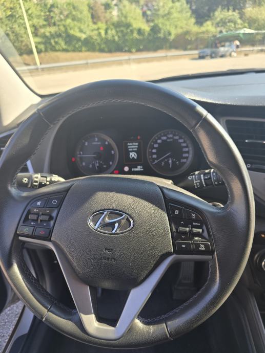 Hyundai Tucson 1.7crdi AKCIJA!!!, fotografija 11