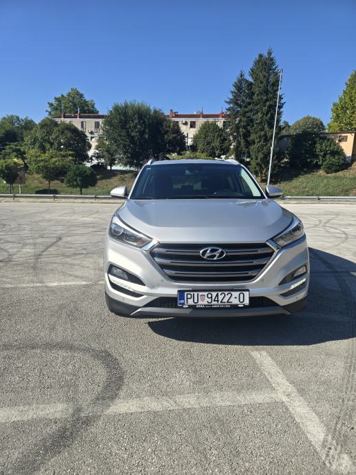 Hyundai Tucson 1.7crdi AKCIJA!!!, fotografija 3