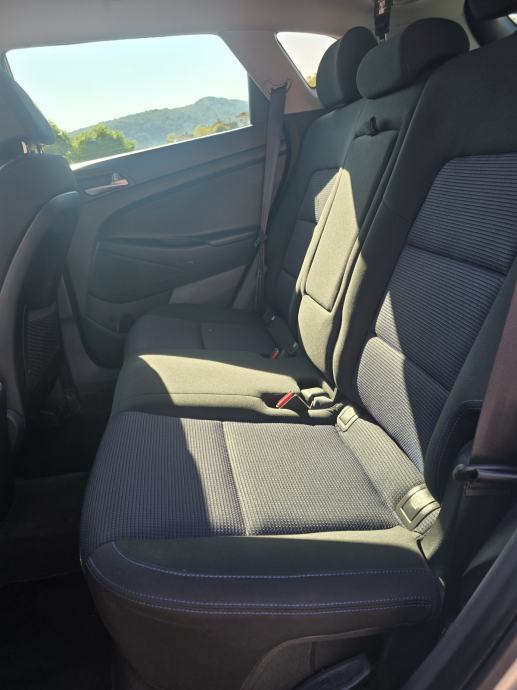 Hyundai Tucson 1.7crdi AKCIJA!!!, fotografija 13