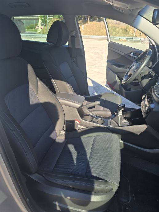 Hyundai Tucson 1.7crdi AKCIJA!!!, fotografija 9