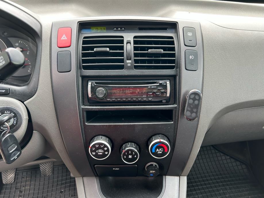 Hyundai Tucson 2,0 16V benzin 2008.,reg:12.5.2027.,SERVIS, KLIMA, ALU, fotografija 16