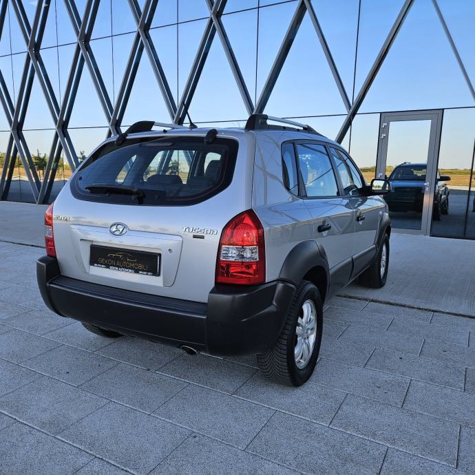 Hyundai Tucson 2,0 BENZIN 2008 UREDAN, fotografija 6