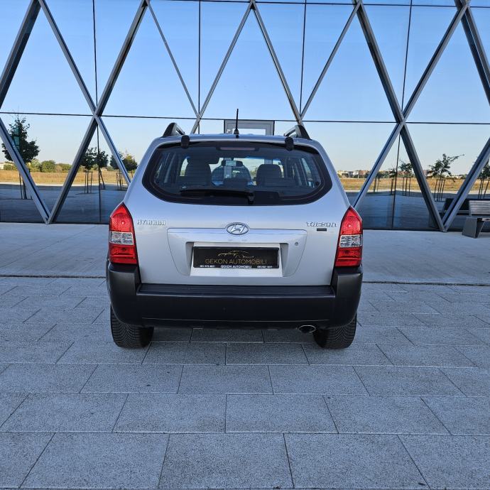Hyundai Tucson 2,0 BENZIN 2008 UREDAN, fotografija 4