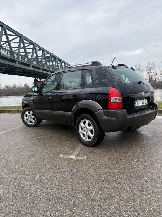 Hyundai Tucson 2,0 CRDi GLS, pogled izvana - slika 3