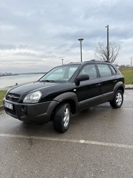 Hyundai Tucson 2,0 CRDi GLS, pogled izvana - slika 5