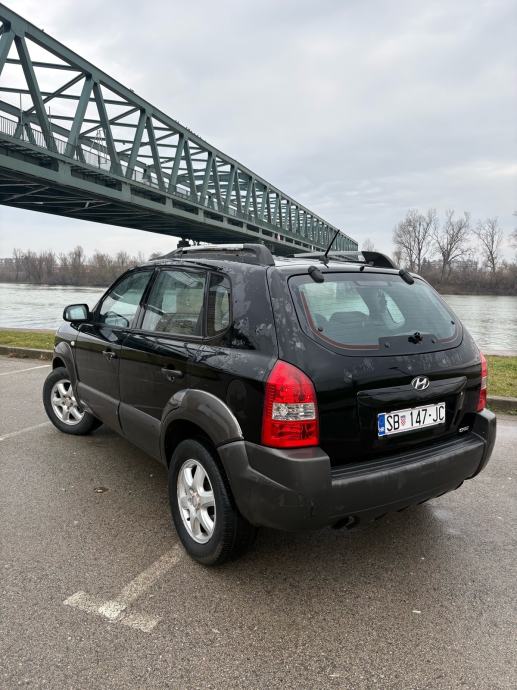 Hyundai Tucson 2,0 CRDi GLS, fotografija 9