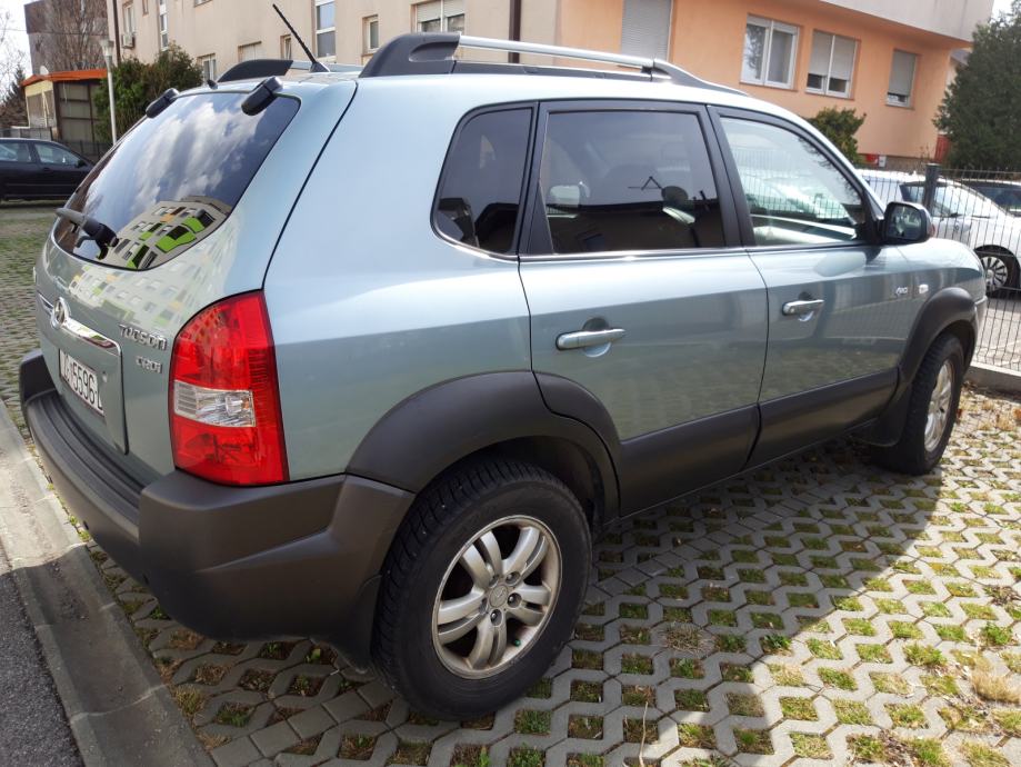 Hyundai tucson 2007 год