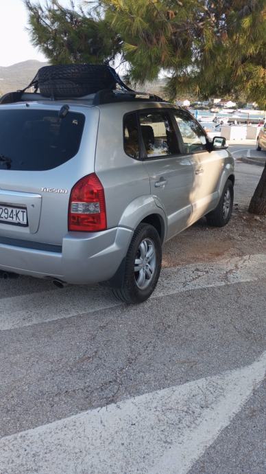 Hyundai Tucson 2,0, fotografija 2