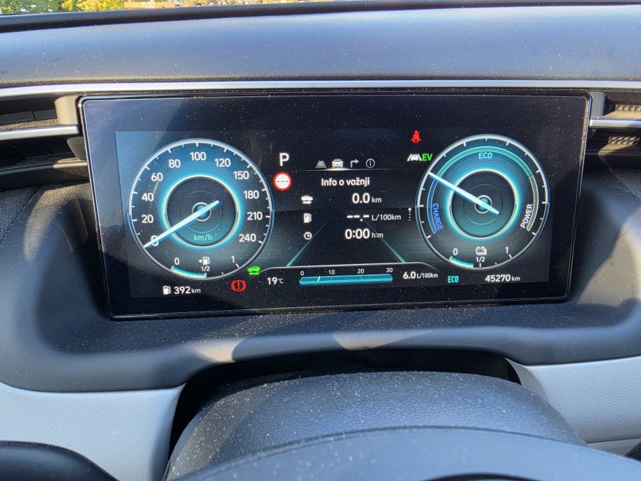 Hyundai Tucson Hybrid automatik, fotografija 9