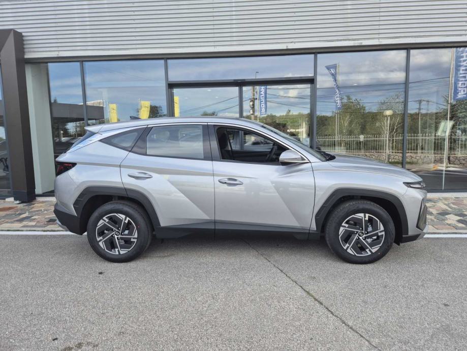 Hyundai TUCSON NX4 FL 1.6T 160 6MT 2WD STYLE WINTER ** AKCIJA !! **, fotografija 2