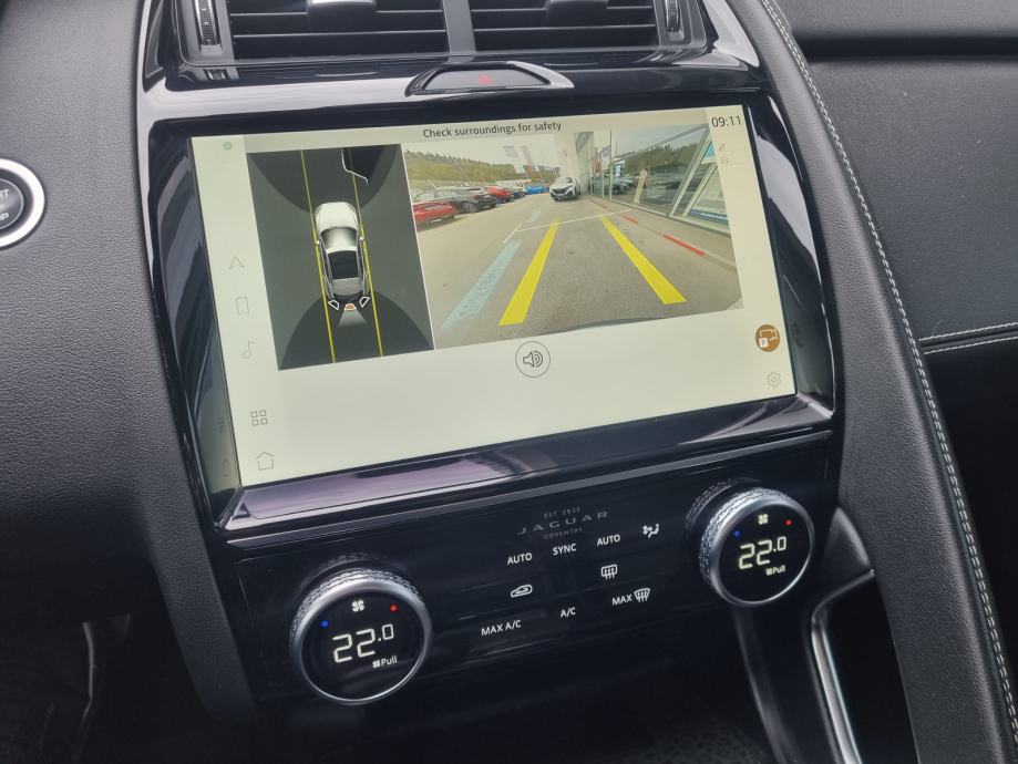 Jaguar E-Pace 2.0 D165 MHEV R-DYNAMIC AWD - AVTOMATIK - ODLIČEN, fotografija 12