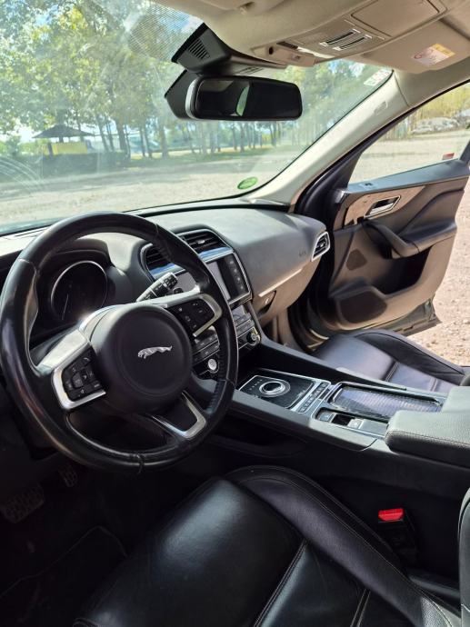 Jaguar F-Pace 2.0 D AWD Prestige automatik, fotografija 8