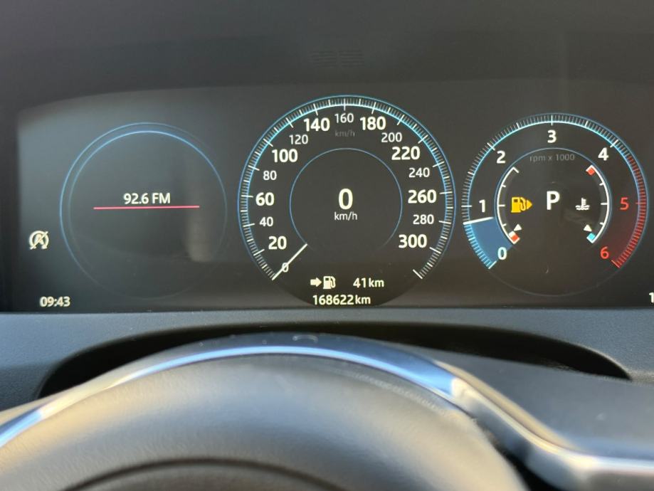 Jaguar F-Pace 2.0 D, fotografija 11