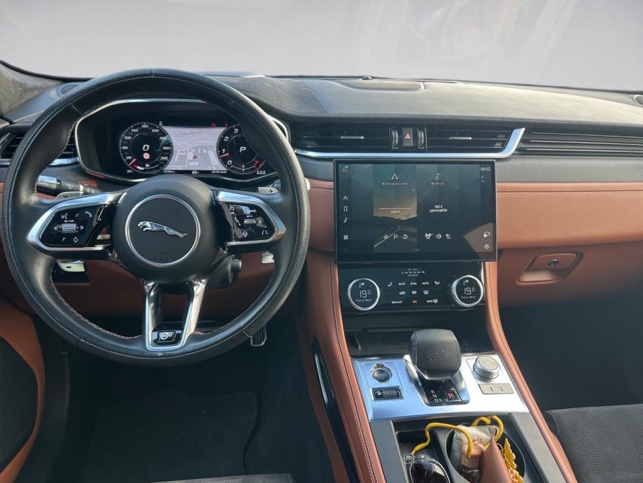 Jaguar F-Pace 5,0t SVR u sustavu PDV a, fotografija 12