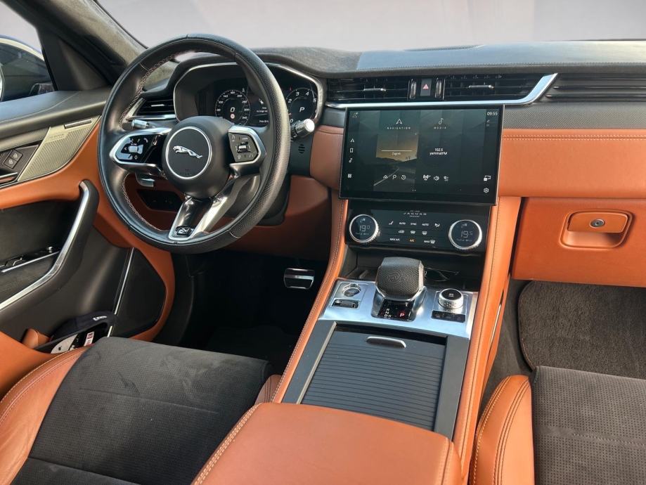Jaguar F-Pace 5,0t SVR u sustavu PDV a, fotografija 15