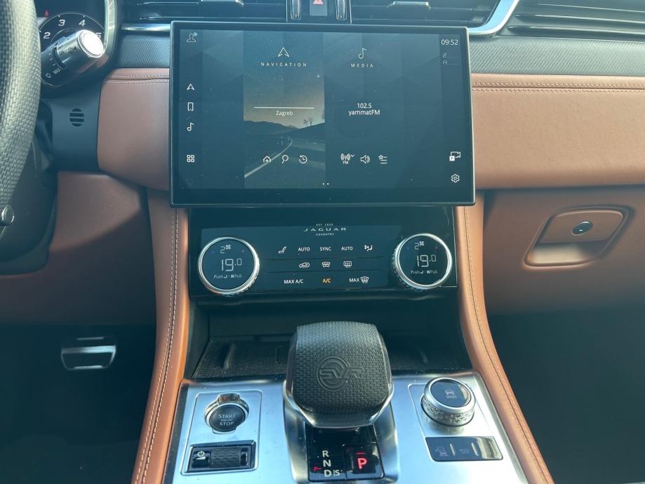 Jaguar F-Pace 5,0t SVR u sustavu PDV a, fotografija 17