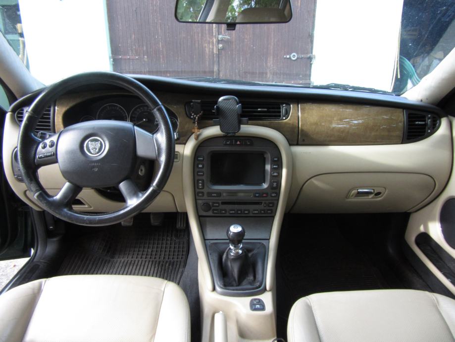 Jaguar X-Type 2,0 D Estate, fotografija 7
