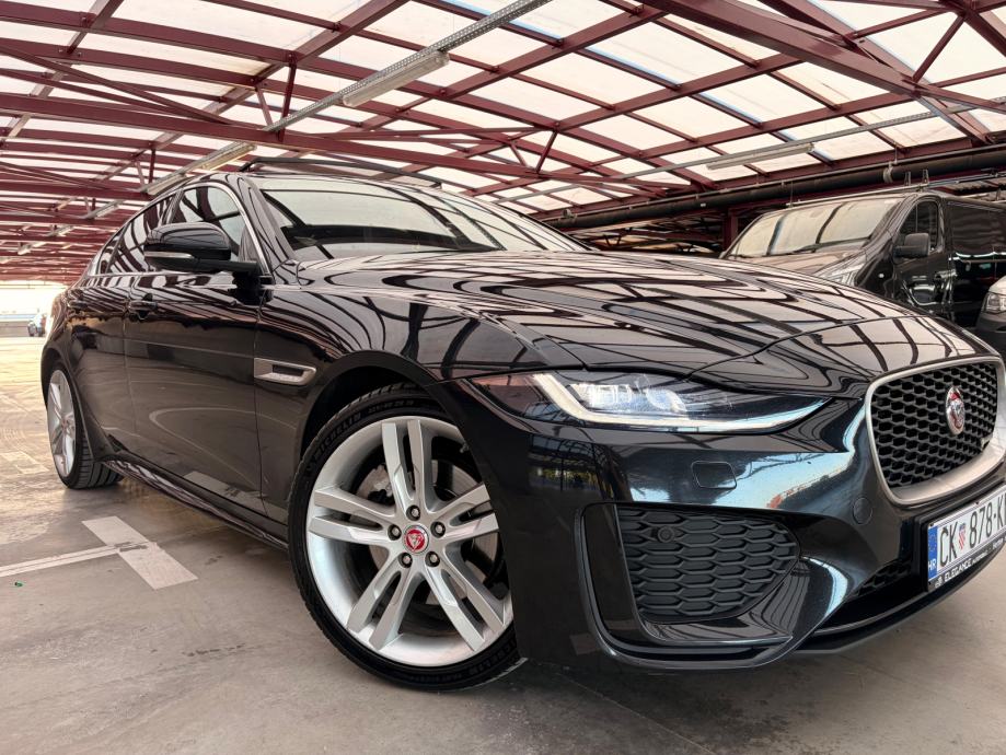 Jaguar XE