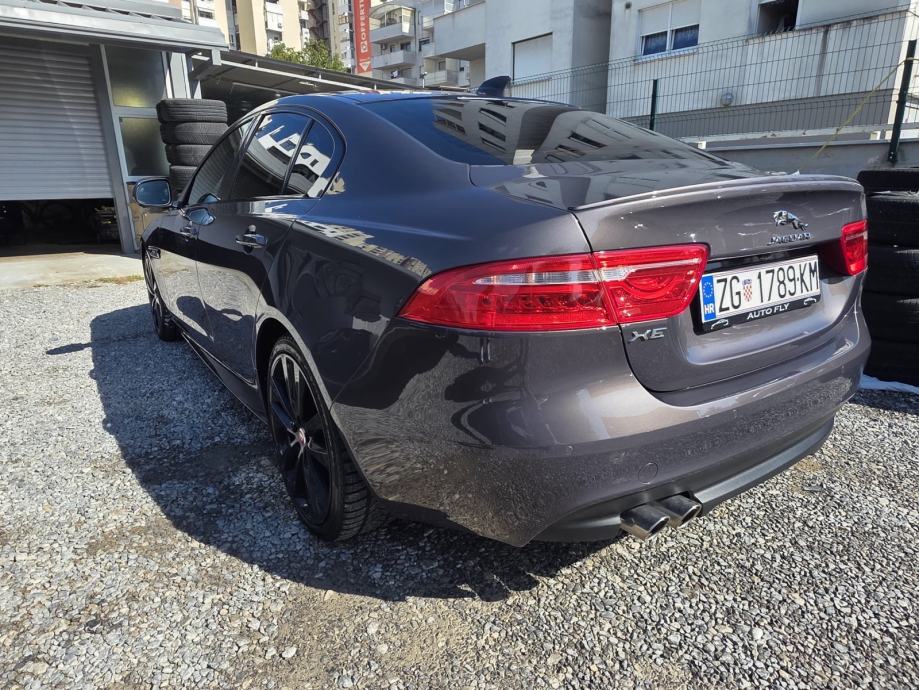 Jaguar XE 2.0 D R-Sport automatik, LED, kamera, 19”, fotografija 6