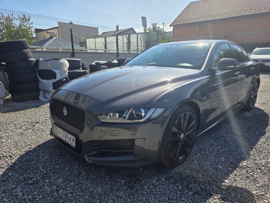 Jaguar XE 2.0 D R-Sport automatik, LED, kamera, 19”, fotografija 3