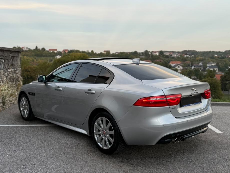 Jaguar XE 2.0D AWD,R SPORT,Panorama,Automatik,Meridian,Kamera,Koža, fotografija 3