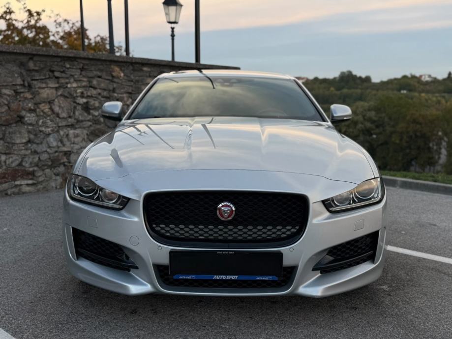 Jaguar XE 2.0D AWD,R SPORT,Panorama,Automatik,Meridian,Kamera,Koža, fotografija 7