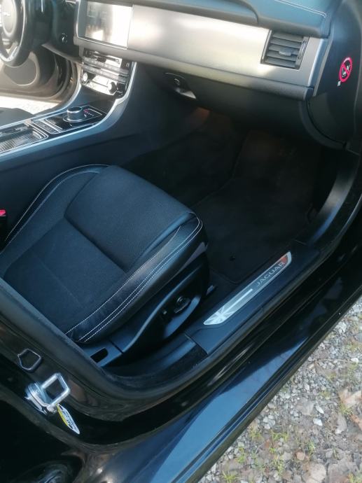 Jaguar XF AWD 2,0 automatik, fotografija 19