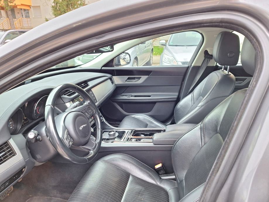 Jaguar XF 2,0 D odlično stanje,bez garancije 12500 eur, fotografija 9
