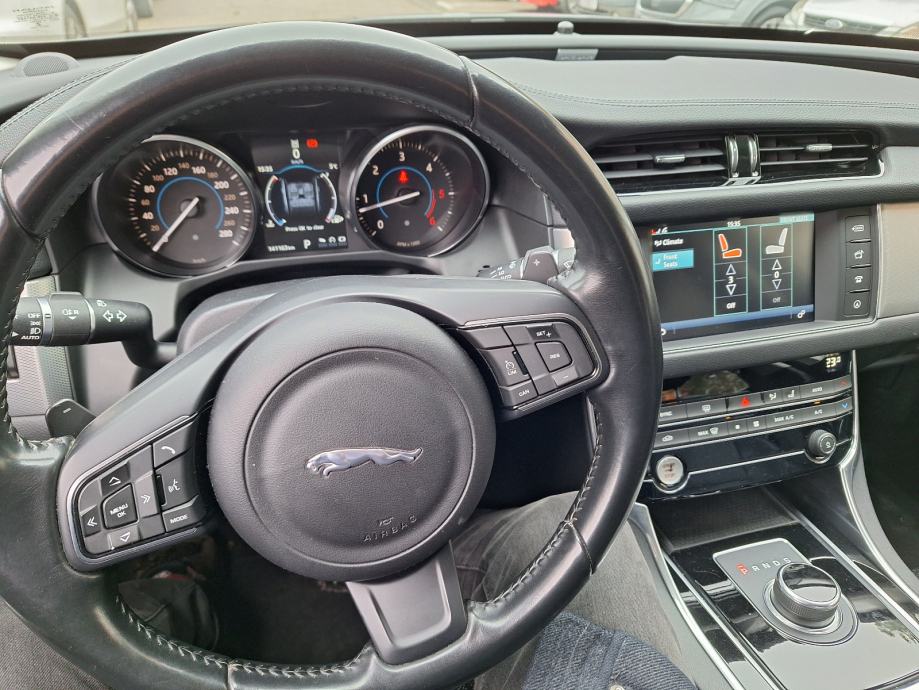 Jaguar XF 2,0 D odlično stanje,bez garancije 12500 eur, fotografija 16