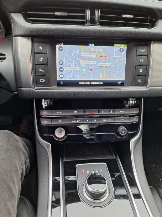 Jaguar XF 2,0 D odlično stanje,bez garancije 12500 eur, fotografija 18
