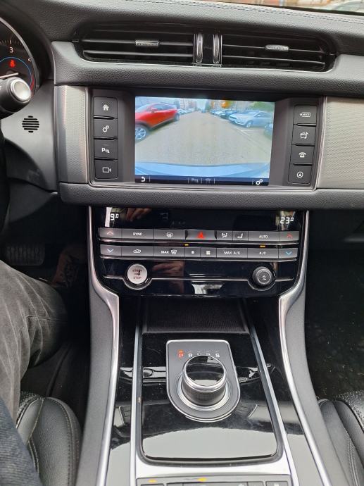 Jaguar XF 2,0 D odlično stanje,bez garancije 12500 eur, fotografija 17