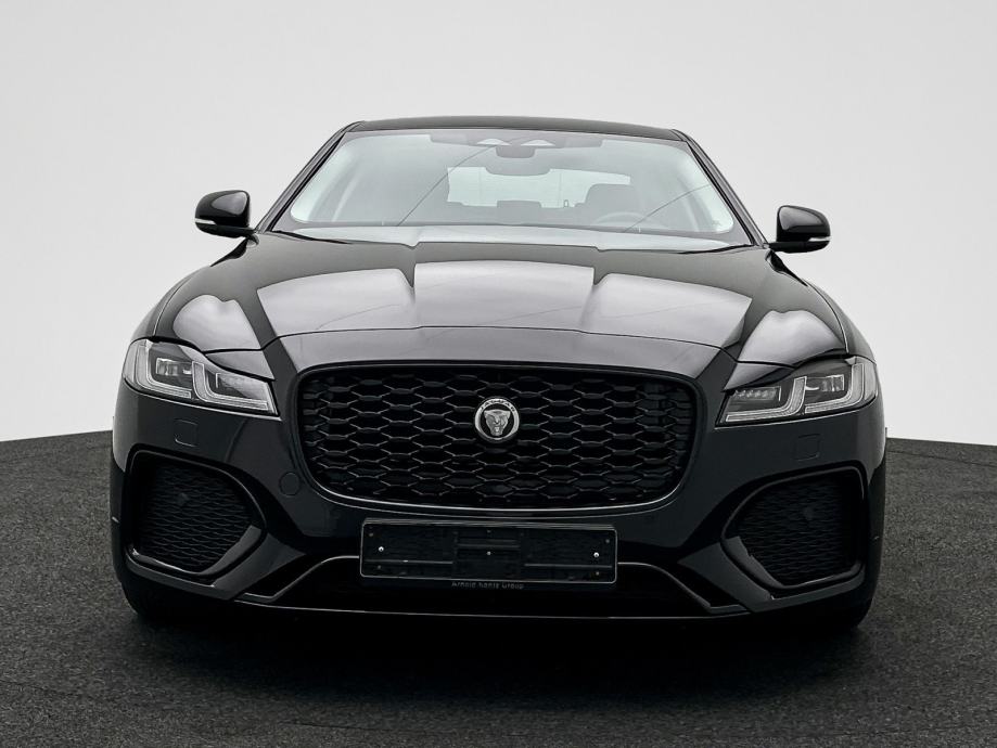 Jaguar XF 2,0d D200 SE MHEV, fotografija 3