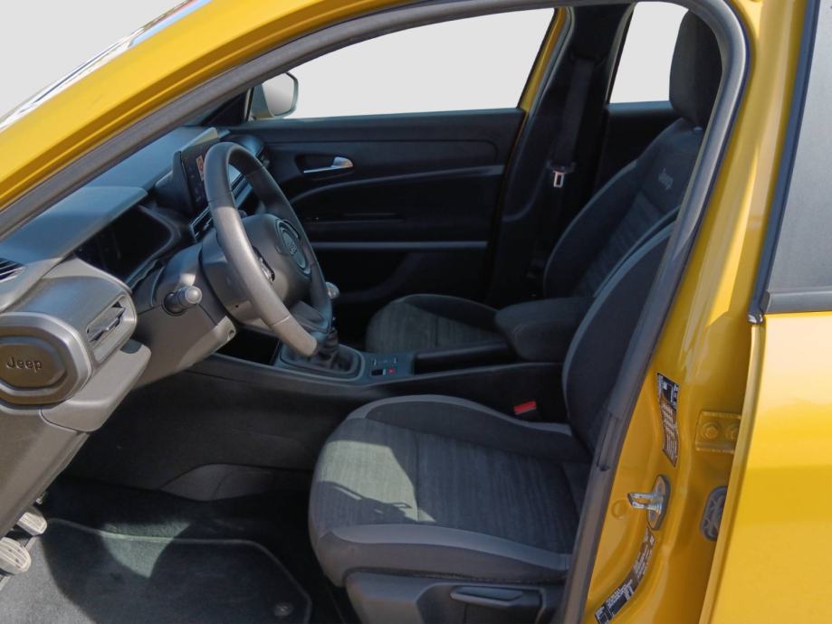 JEEP AVENGER 1.2 PureTech 100 KS LONGITUDE *VOZILO S JAMSTVOM*, fotografija 12