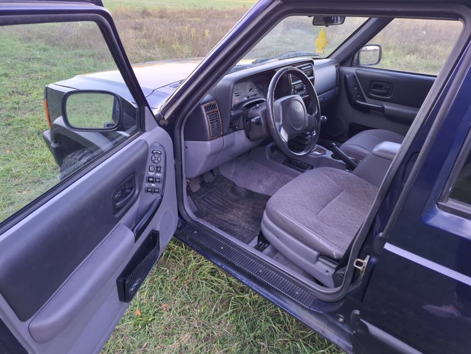 Jeep Cherokee 2,5 Sport TD, fotografija 4