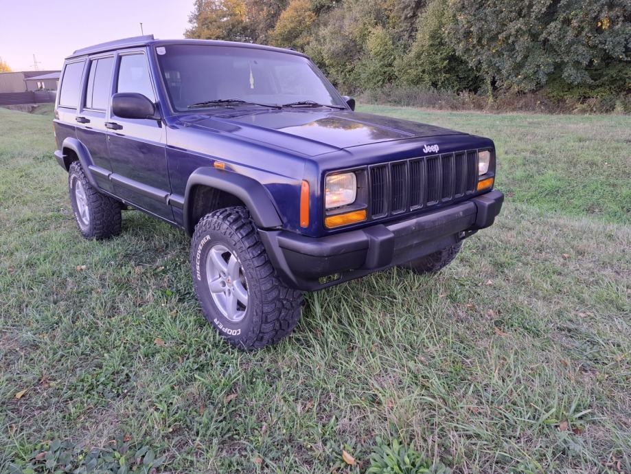 Jeep Cherokee 2,5 Sport TD, fotografija 2