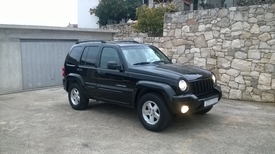 Jeep Cherokee 2,8 CRD Limited, 2004 god.