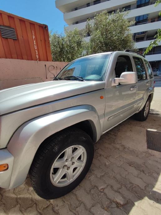 jeep-cherokee-2-8-crd-2003-god