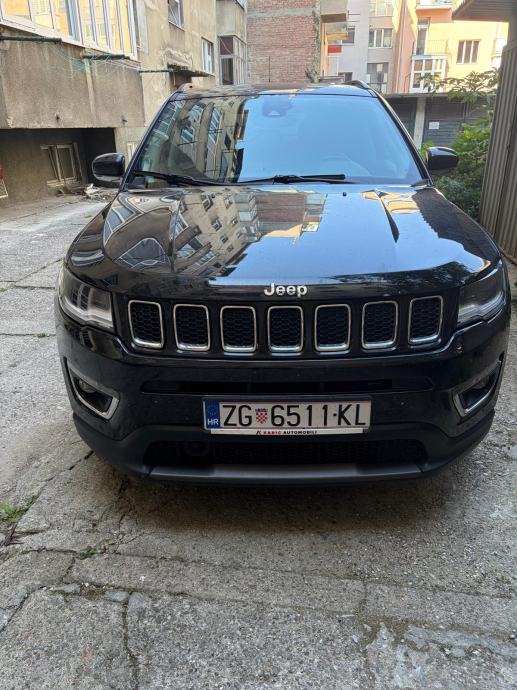 Jeep Compass 1,3 automatik 150ks full oprema, fotografija 3