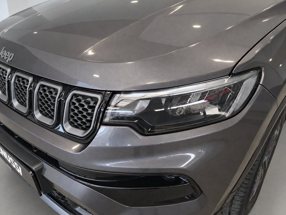 Jeep Compass 1.3 GSE T4 DCT, fotografija 9