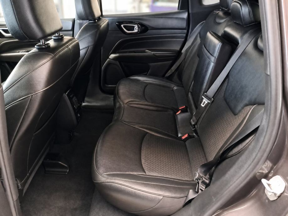 Jeep Compass 1.3 GSE T4 DCT, fotografija 20