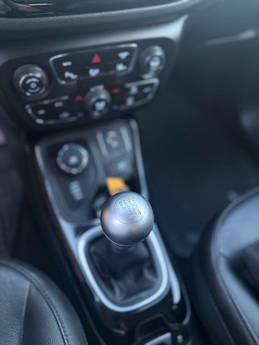 Jeep Compass 2.0, fotografija 10