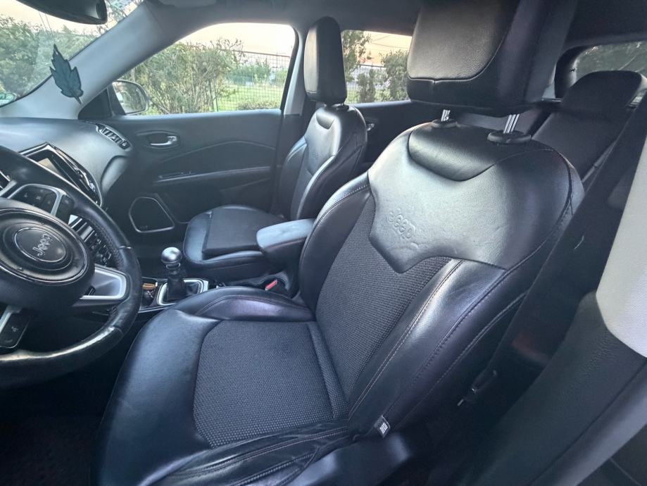 Jeep Compass 2.0, fotografija 7