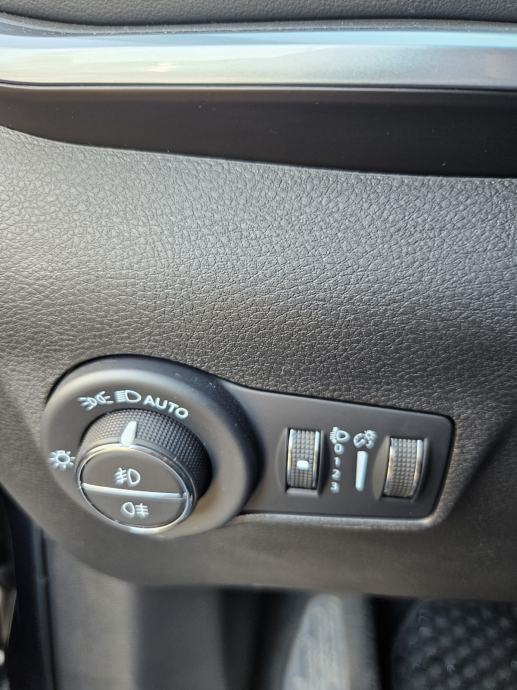 Jeep Compass Limited 1.5 MHEV e-hybrid Automatik - DCT, fotografija 14